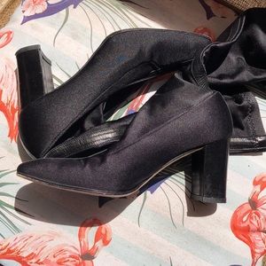 ⭐️ Chantal Stretch fabric with leather trim and soles made in Italy 🇮🇹